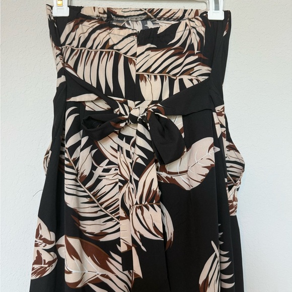 NWOT Wide Leg Jumpsuit - Picture 4 of 8